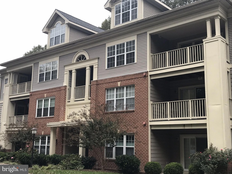 121 Timberbrook Ln unit 302, Gaithersburg, MD 20878 - photo 1