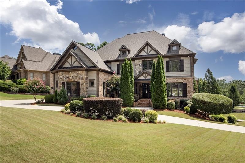 Beautiful home in Hidden Falls