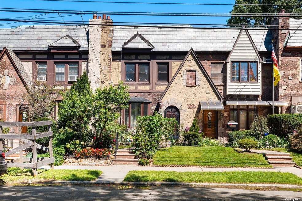 14707 Willets Point Blvd, Whitestone, NY 11357 - photo 1