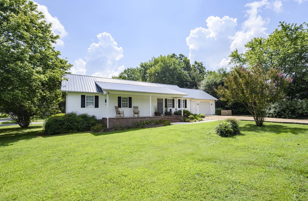 501 Woodrow St, Manchester, TN 37355 - photo 1