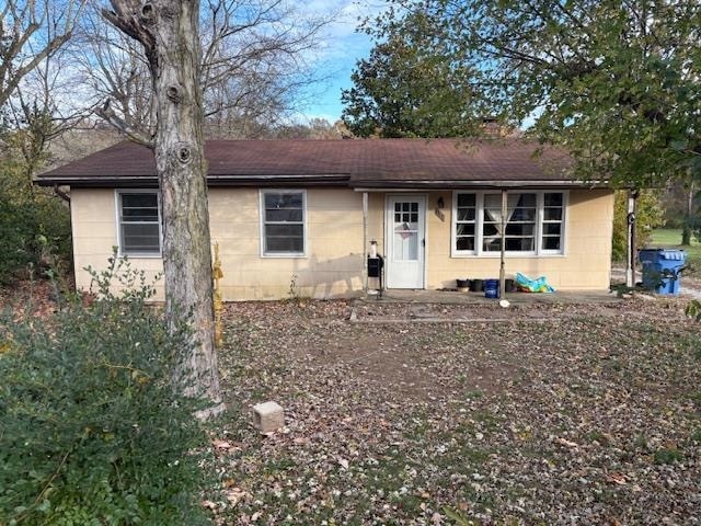 138 Cheatham St, Glasgow, KY 42141 - photo 1