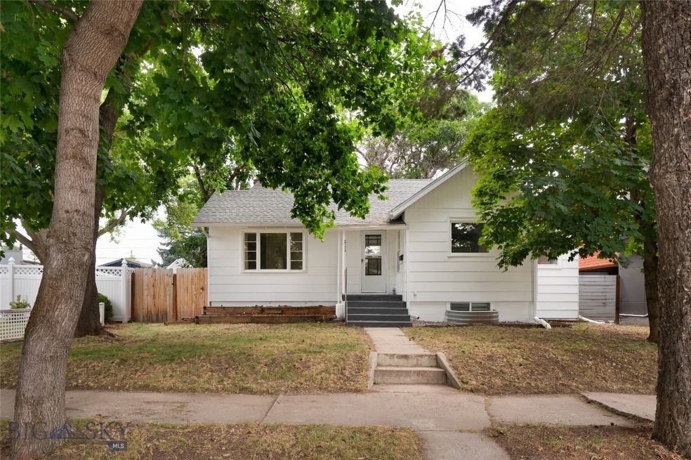 211 N 10th Ave, Bozeman, MT 59715 - photo 1