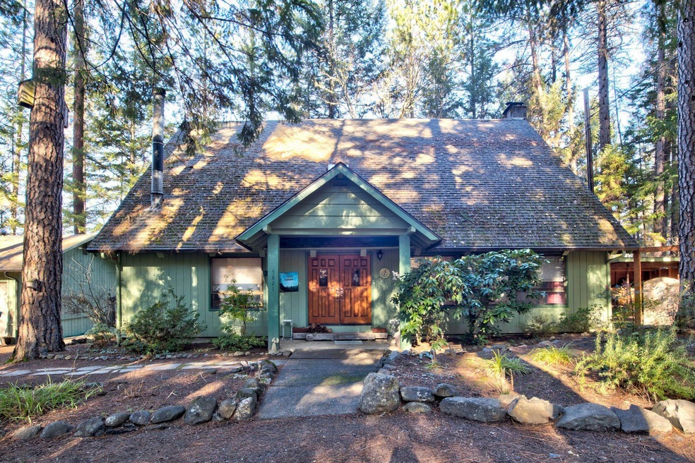 5821 Azalea Dr, Grants Pass, OR 97526 - photo 1