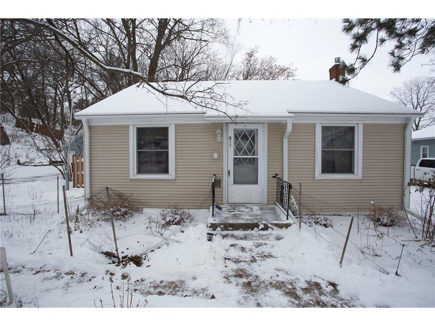 611 9th St, Hudson, WI 54016 - photo 1