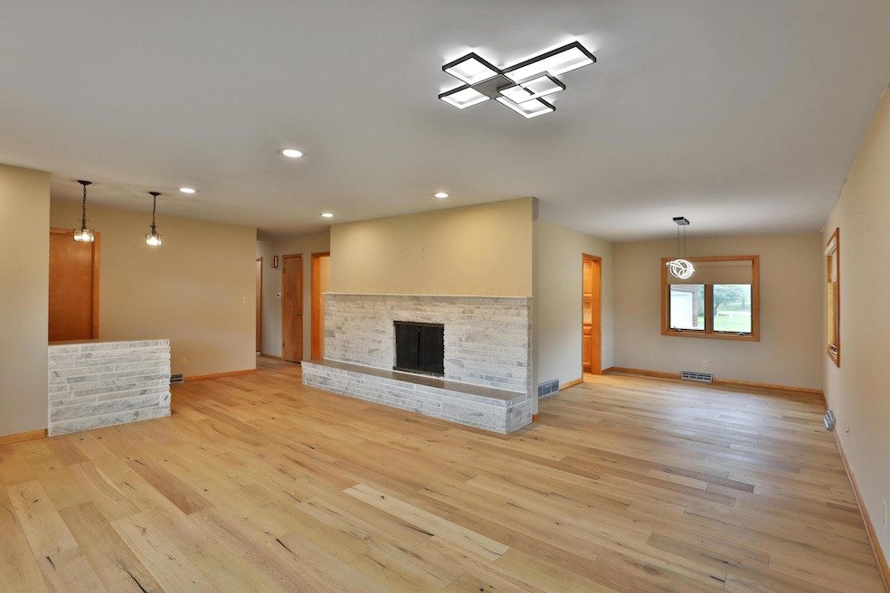 465 W Schrock Rd, Westerville, OH 43081 - photo 1