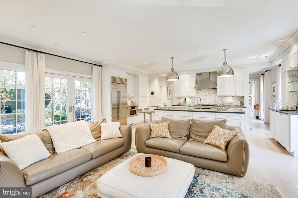 1536 32nd St NW, Washington, DC 20007 - photo 1