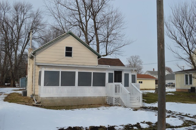 304 Chestnut St, Malden, IL 61337 - photo 1