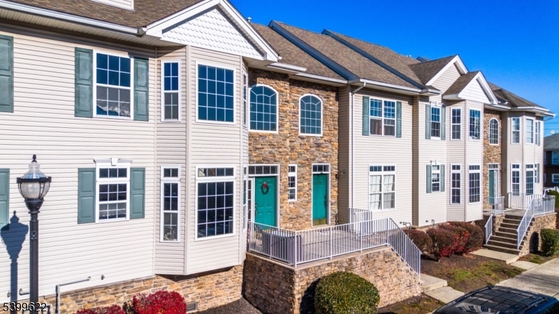 484 Hancock St, Rahway, NJ 07065 - photo 1