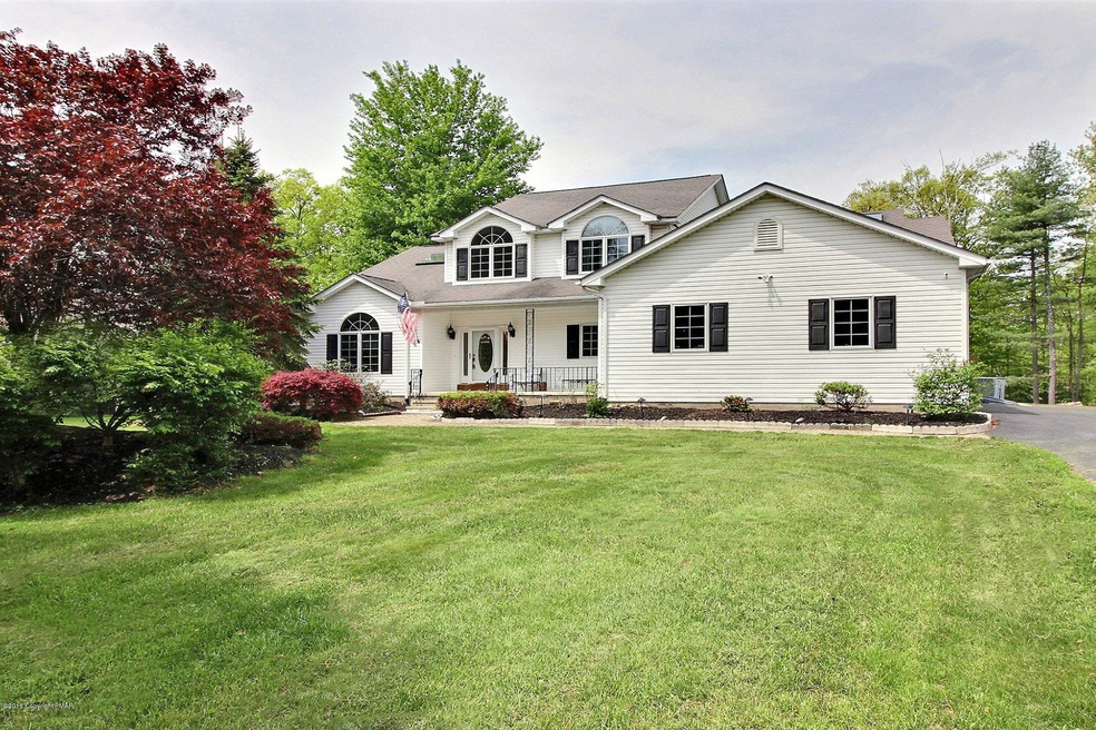 177 Escoll Dr, East Stroudsburg, PA 18301 - photo 1