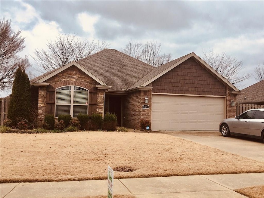 2853 W Miramar Dr, Fayetteville, AR 72704 - photo 1