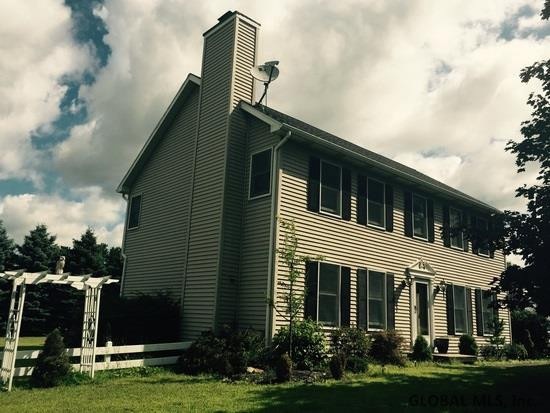 4 Summer St, Troy, NY 12180 - photo 1