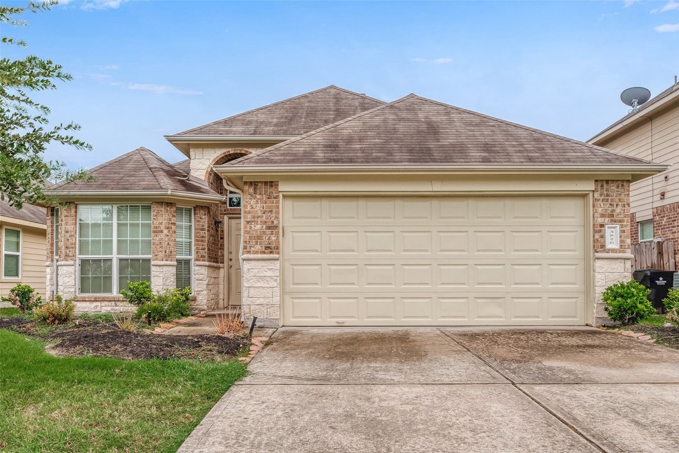 3526 Tulip Trace Dr, Spring, TX 77386 - photo 1