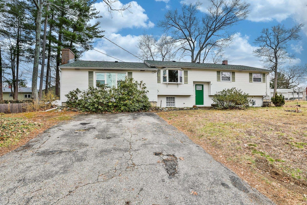 9 Coventry Rd, Nashua, NH 03062 - photo 1