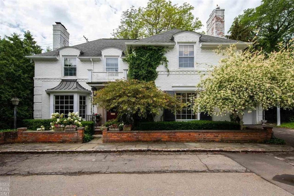 35 Dyar Ln, Grosse Pointe Farms, MI 48236 - photo 1