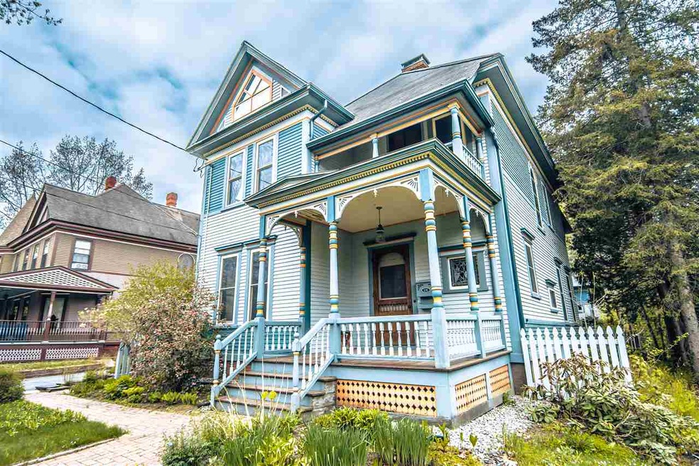 131 Boynton Ave, Saint Johnsbury, VT 05819 - photo 1