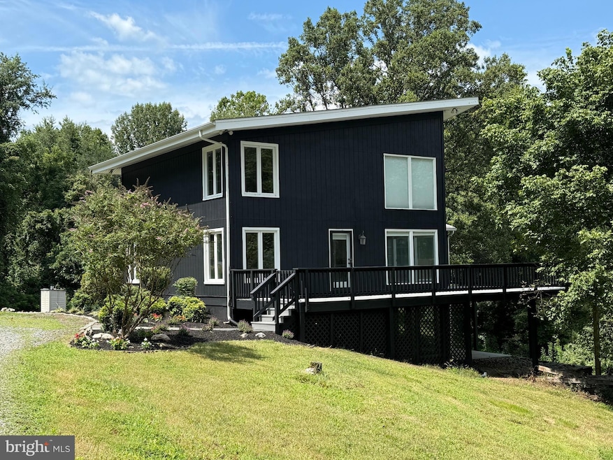 Under Contract $899,500