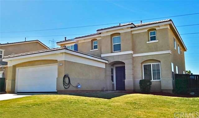 Stunning loft home with a great mountain view!