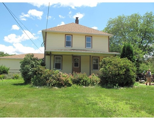 149 Pleasant St, South Grafton, MA 01560 - photo 1