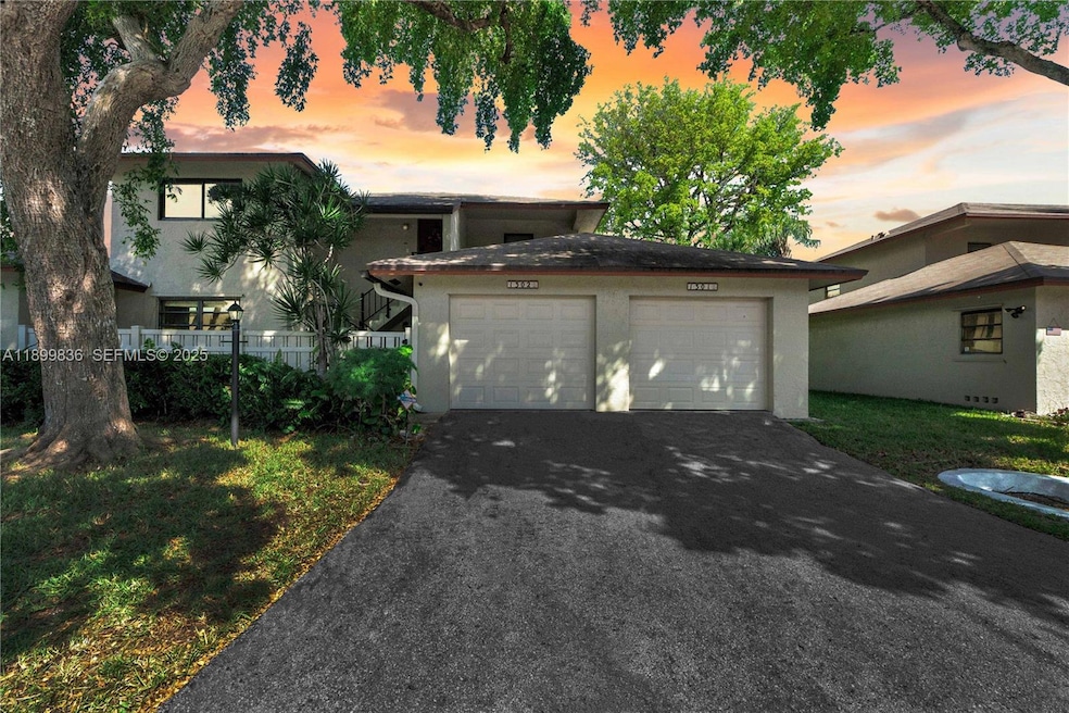 For Sale $319,900 • Co-Listing Agent