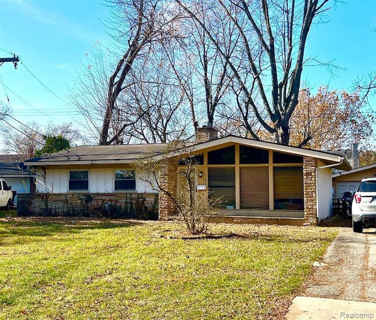 29201 Southgate Dr, Southfield, MI 48076 - photo 1