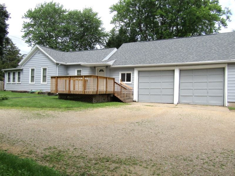 561 Janesville St, Oregon, WI 53575 - photo 1
