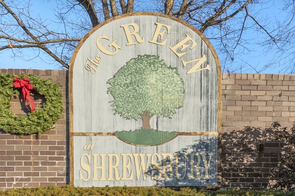 40 Shrewsbury Green Dr unit F, Shrewsbury, MA 01545 - photo 1