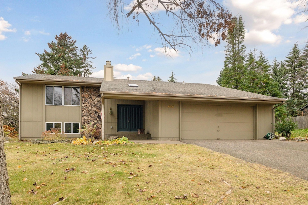 For Sale $499,900 • Co-Listing Agent