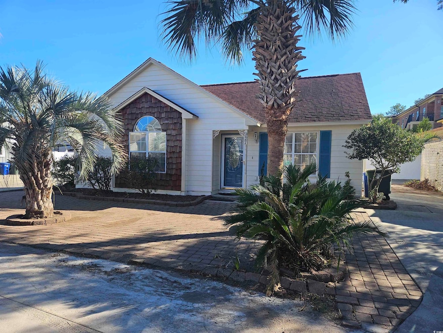 927 Edge Dr, North Myrtle Beach, SC 29582 - photo 1