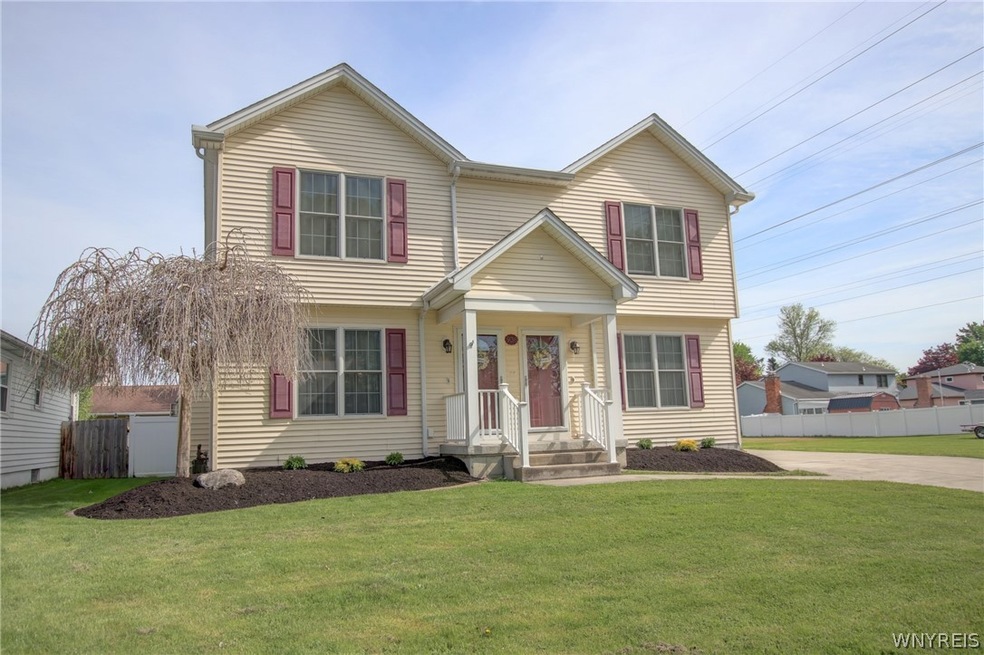 936 Castlebar Dr, North Tonawanda, NY 14120 - photo 1