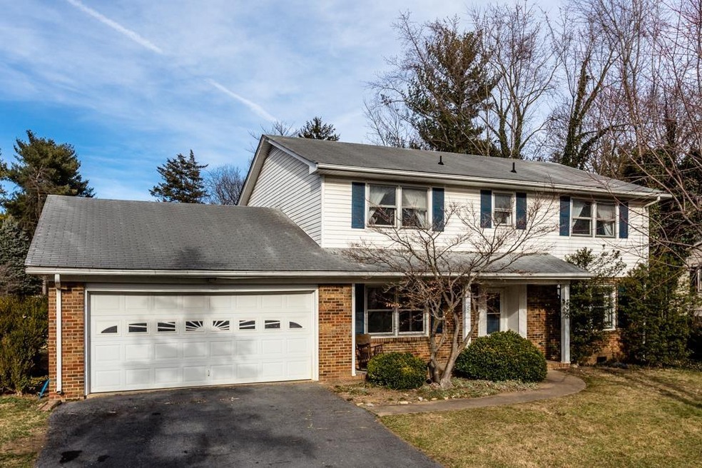 80 Middlebrook St, Harrisonburg, VA 22801 - photo 1