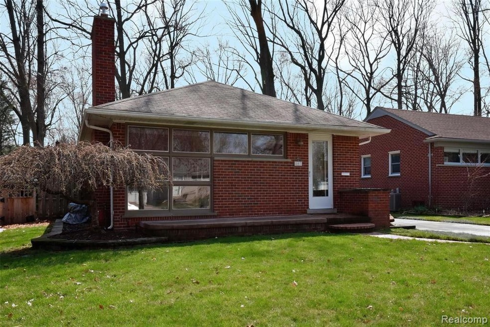 807 Orchard View_01.JPG