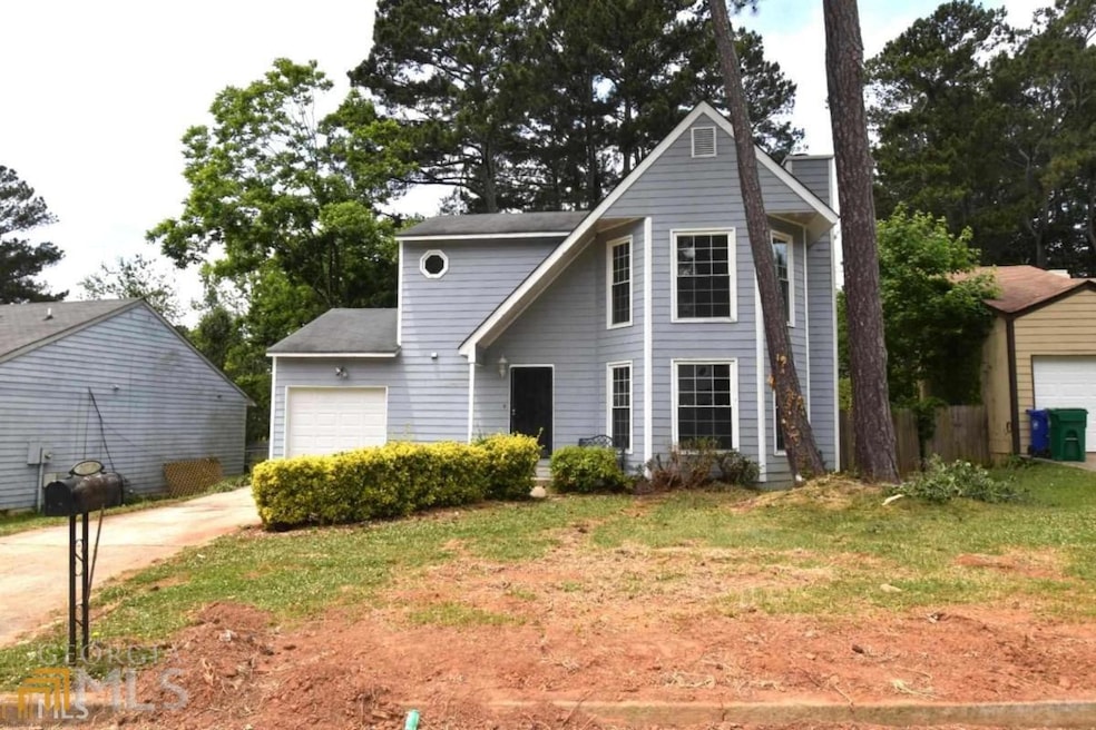 2043 Corners Cir, Lithonia, GA 30058 - photo 1