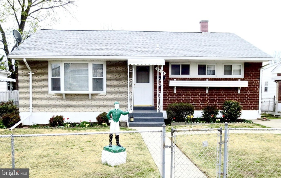 2203 Chapman Rd, Hyattsville, MD 20783 - photo 1