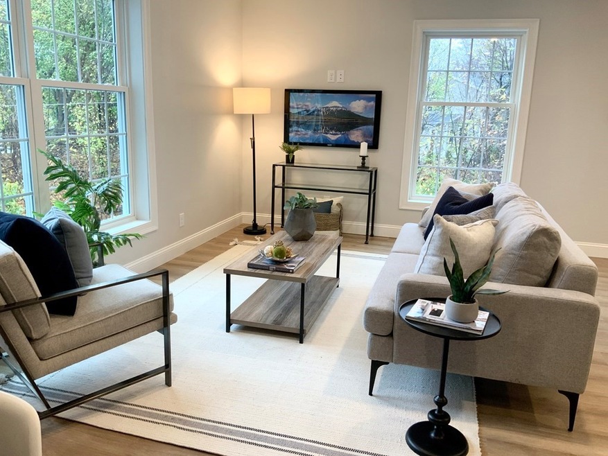 64 Holten St unit 204, Danvers, MA 01923 - photo 1