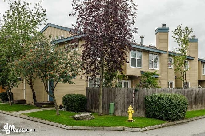 6430 E Northern Lights Blvd 8F-small-018