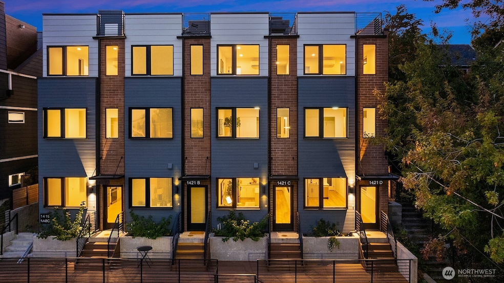 1421 19th Ave unit A, Seattle, WA 98122 - photo 1