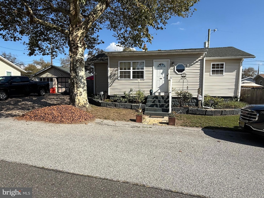 243 C St, Penns Grove, NJ 08069 - photo 1