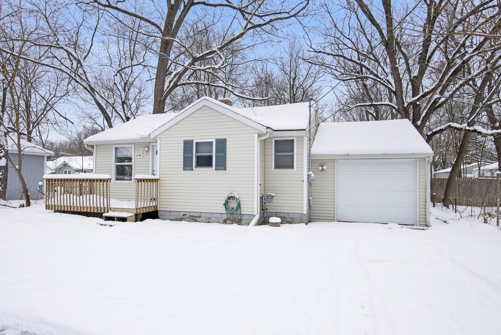 2719_Amherst_Ave_03