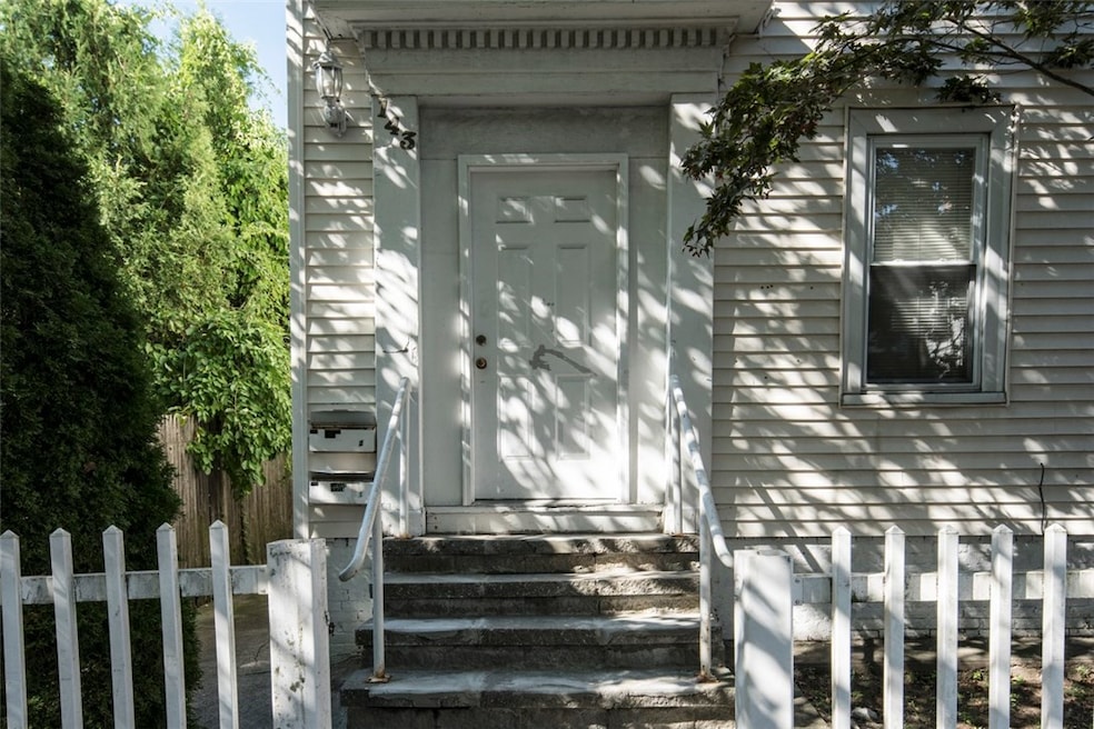 143 Sutton St, Providence, RI 02903 - photo 1