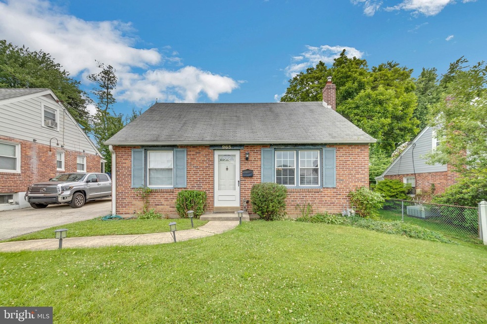 965 Greenbriar Ln, Springfield, PA 19064 - photo 1