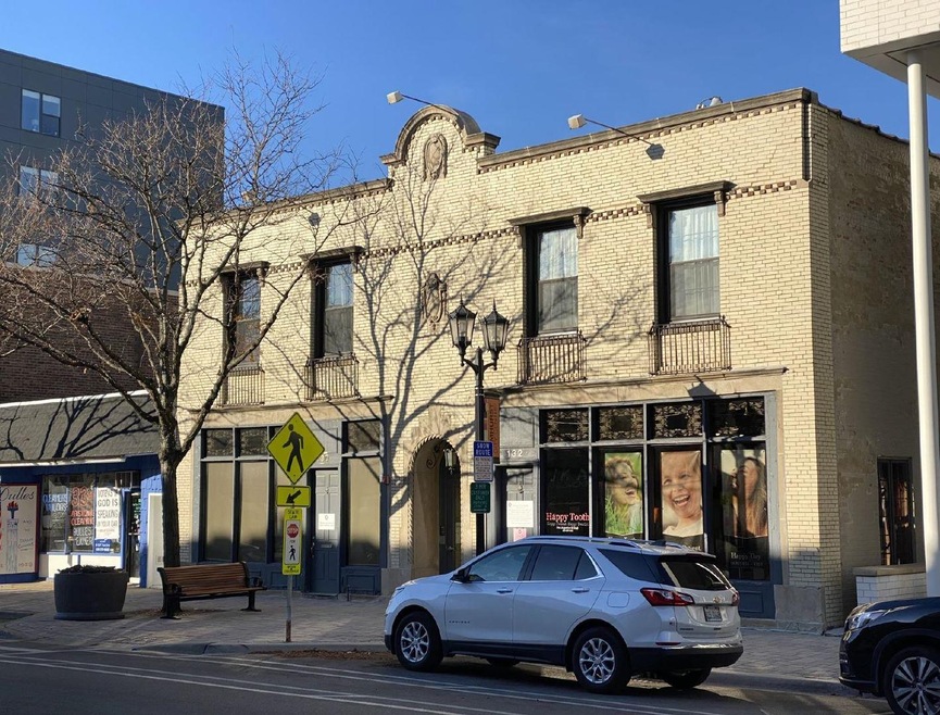 130 N Addison Ave unit 3, Elmhurst, IL 60126 - photo 1