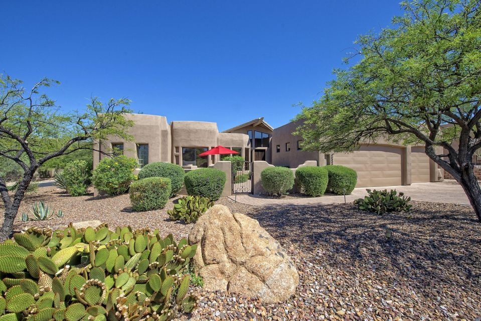 003_Gorgeous Curb Appeal