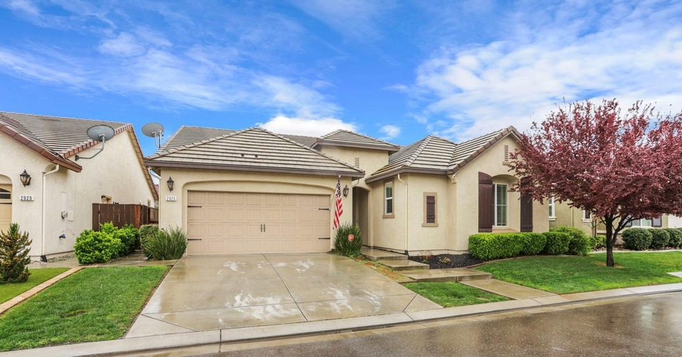 2925 Westport Cir, Oakdale, CA 95361 - photo 1