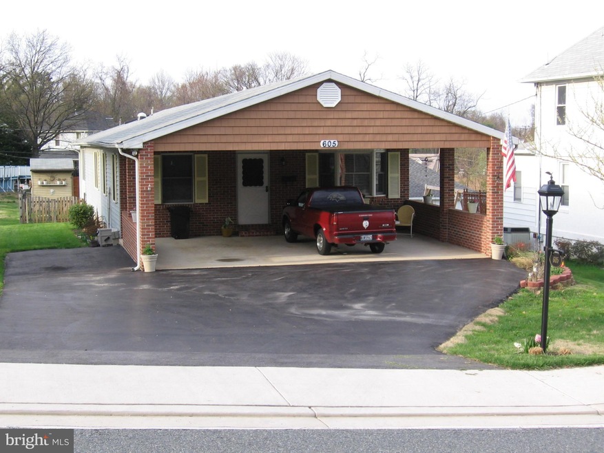 605 Hilltop Rd, Catonsville, MD 21228 - photo 1