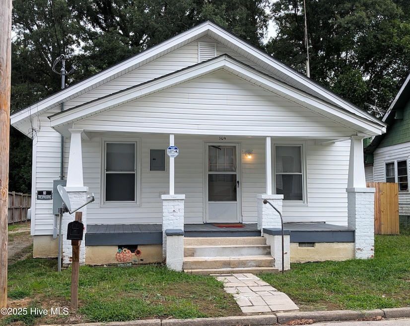 304 Reid St E, Wilson, NC 27893 - photo 1