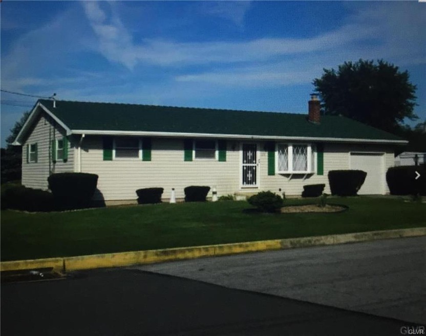 328 Williams Ave, Walnutport, PA 18088 - photo 1