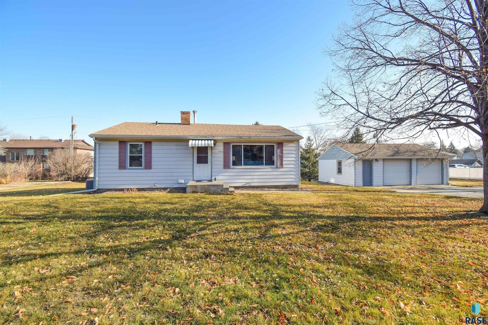 3700 S Marion Rd, Sioux Falls, SD 57106 MLS 22308184