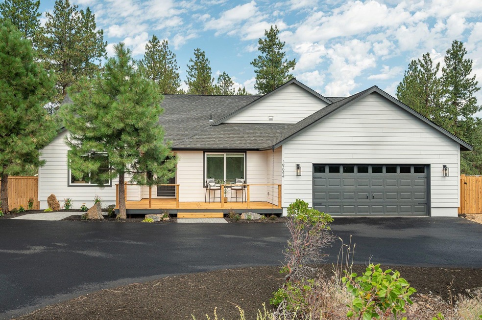 4-web-or-mls-9.8 19644 Apache Rd-9