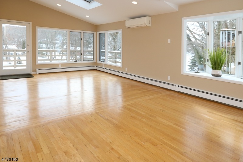 233 Skyline Dr, Ringwood, NJ 07456 - photo 1