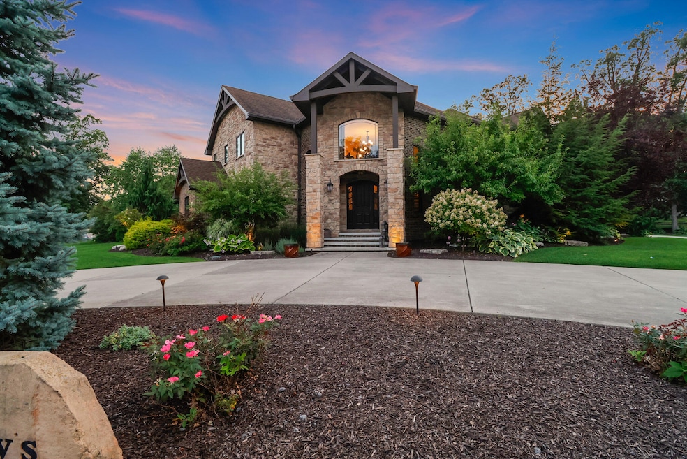 701 Quinlan Ct, Crown Point, IN 46307 - photo 1